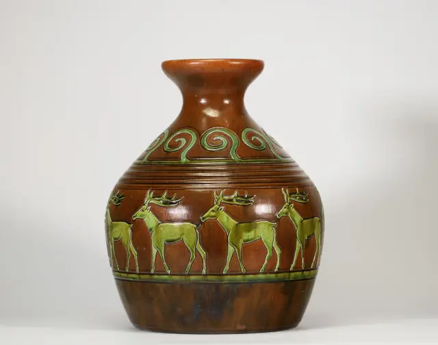 PIERRE-JOSEPH LAIGNEIL (1870–1950) – Flemish Pottery, Kortri - Lot 94