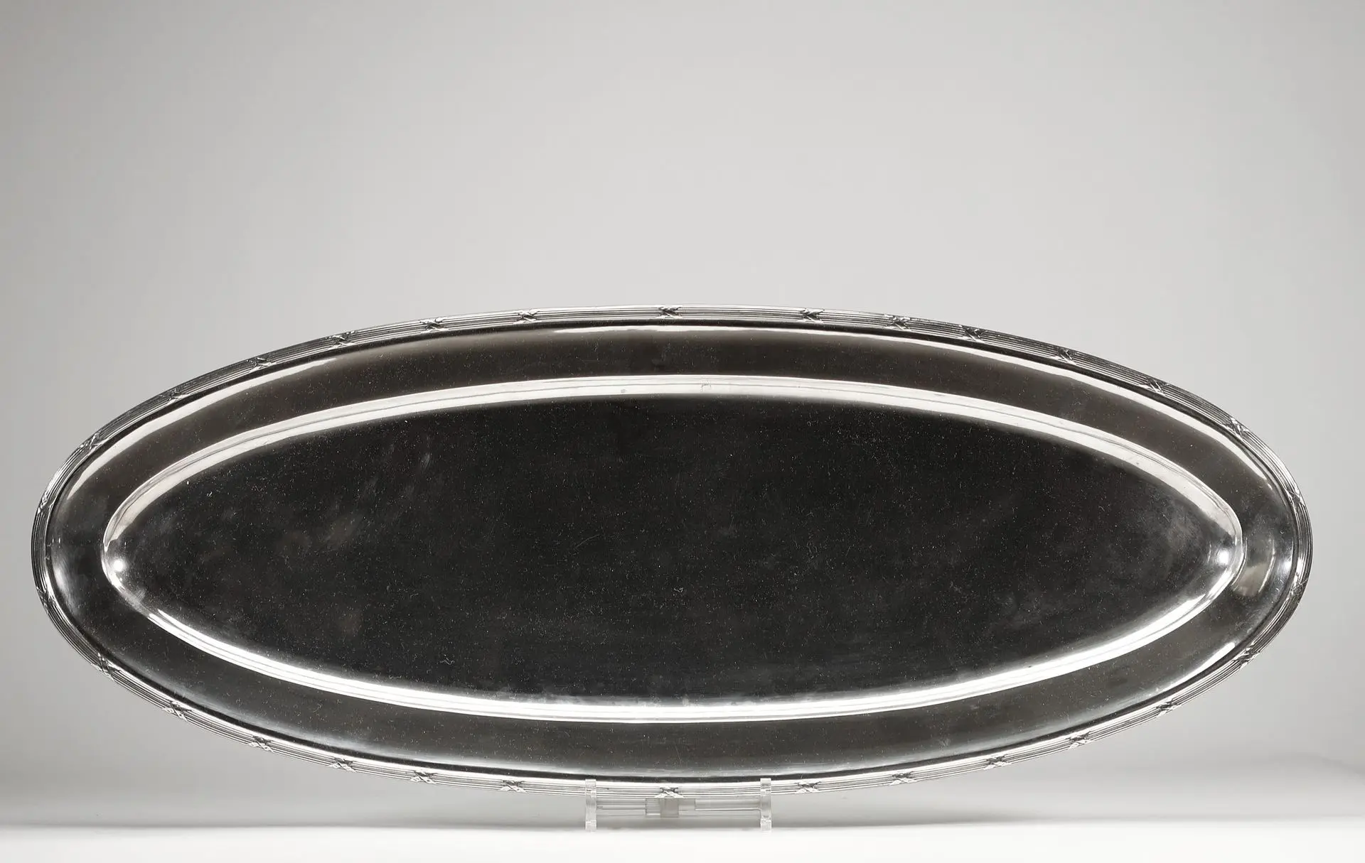 BACHRUCH A. SUCC., BUDAPEST – Large oval fish serving platte - Lot 53
