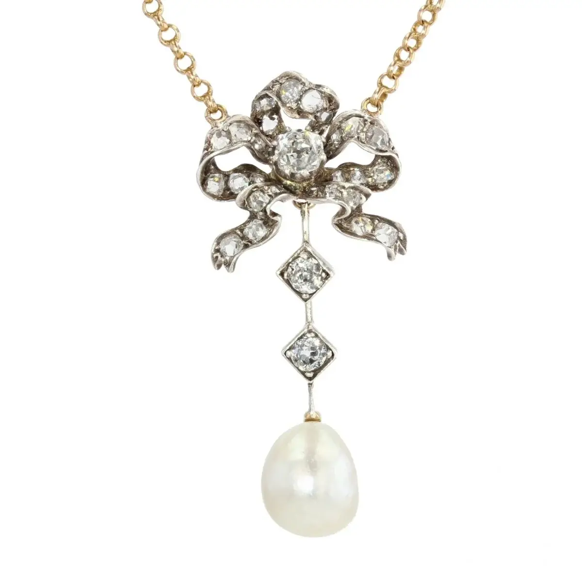 Collier en or jaune, perle et diamants