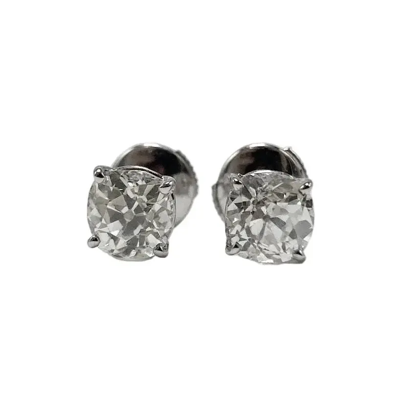 Boucles d'oreilles Puces en or blanc et diamants