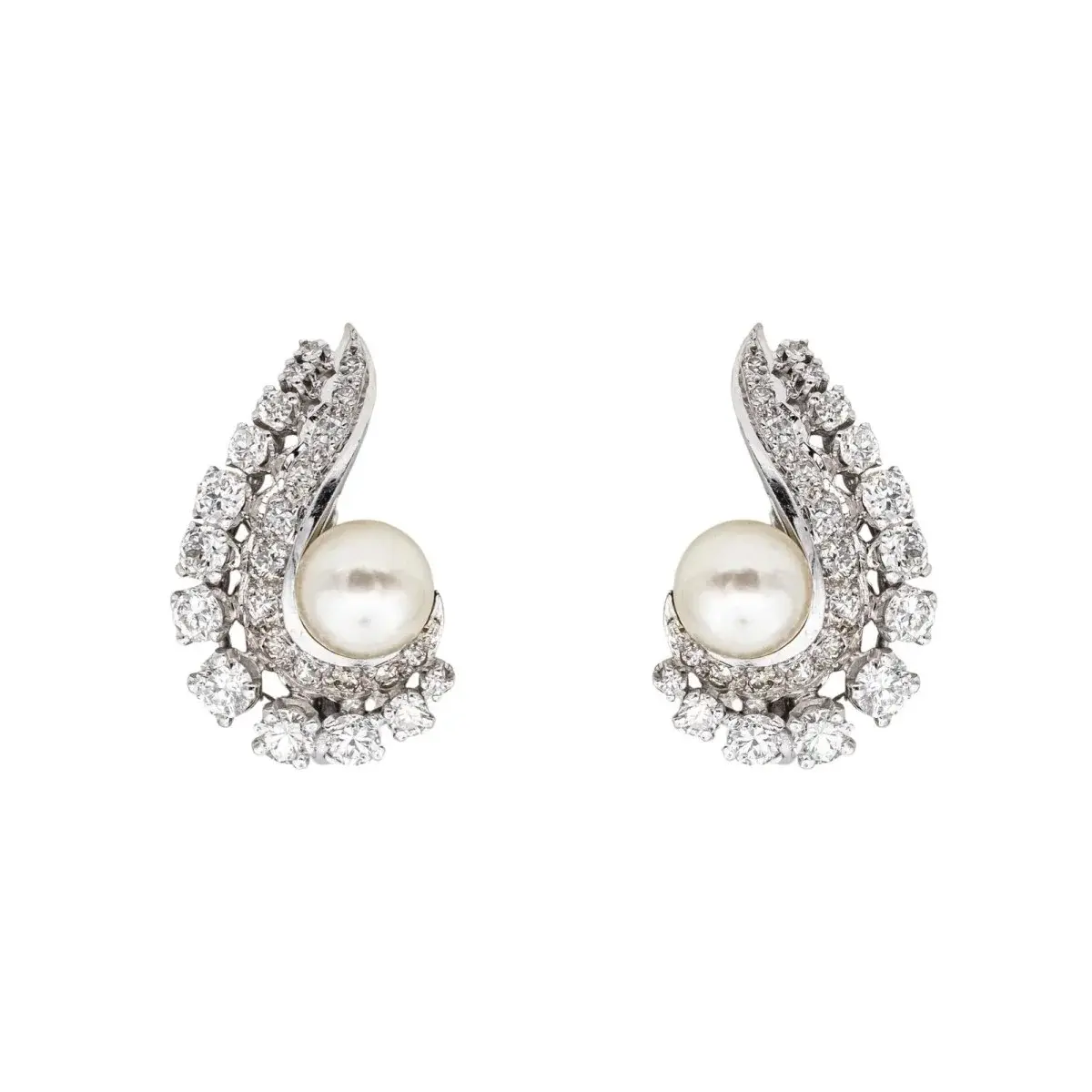 Boucles d'oreilles Clips en or blanc, perles et diamants