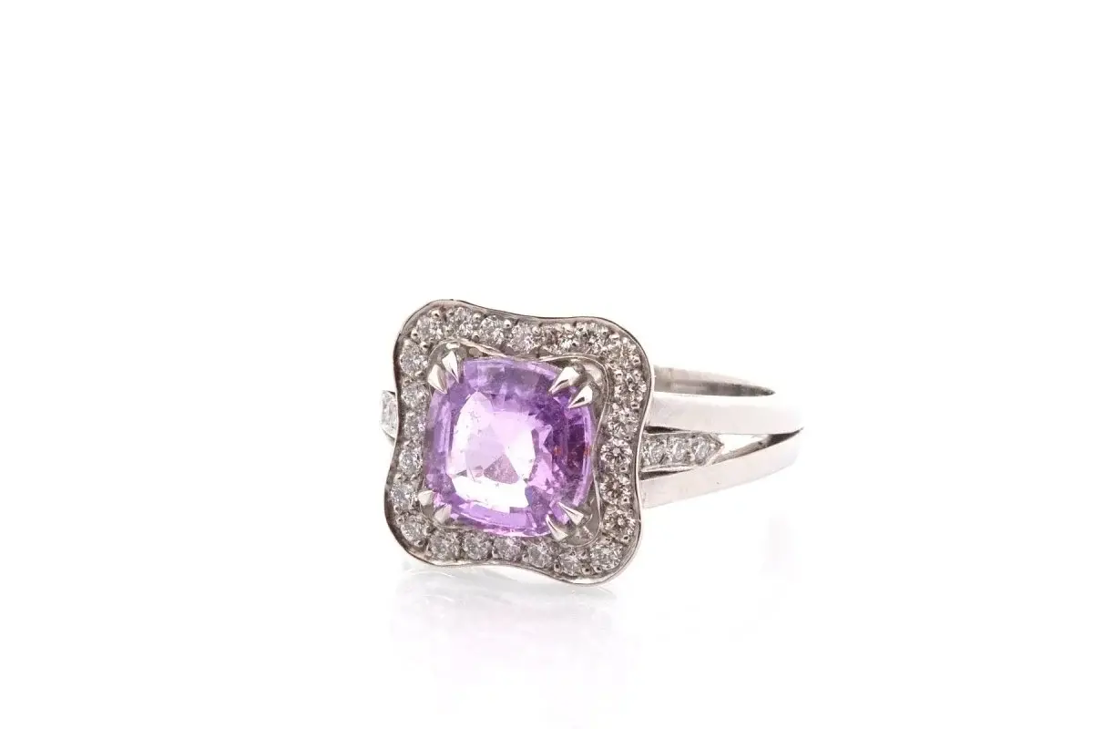 Bague Saphir violet de Ceylan en platine