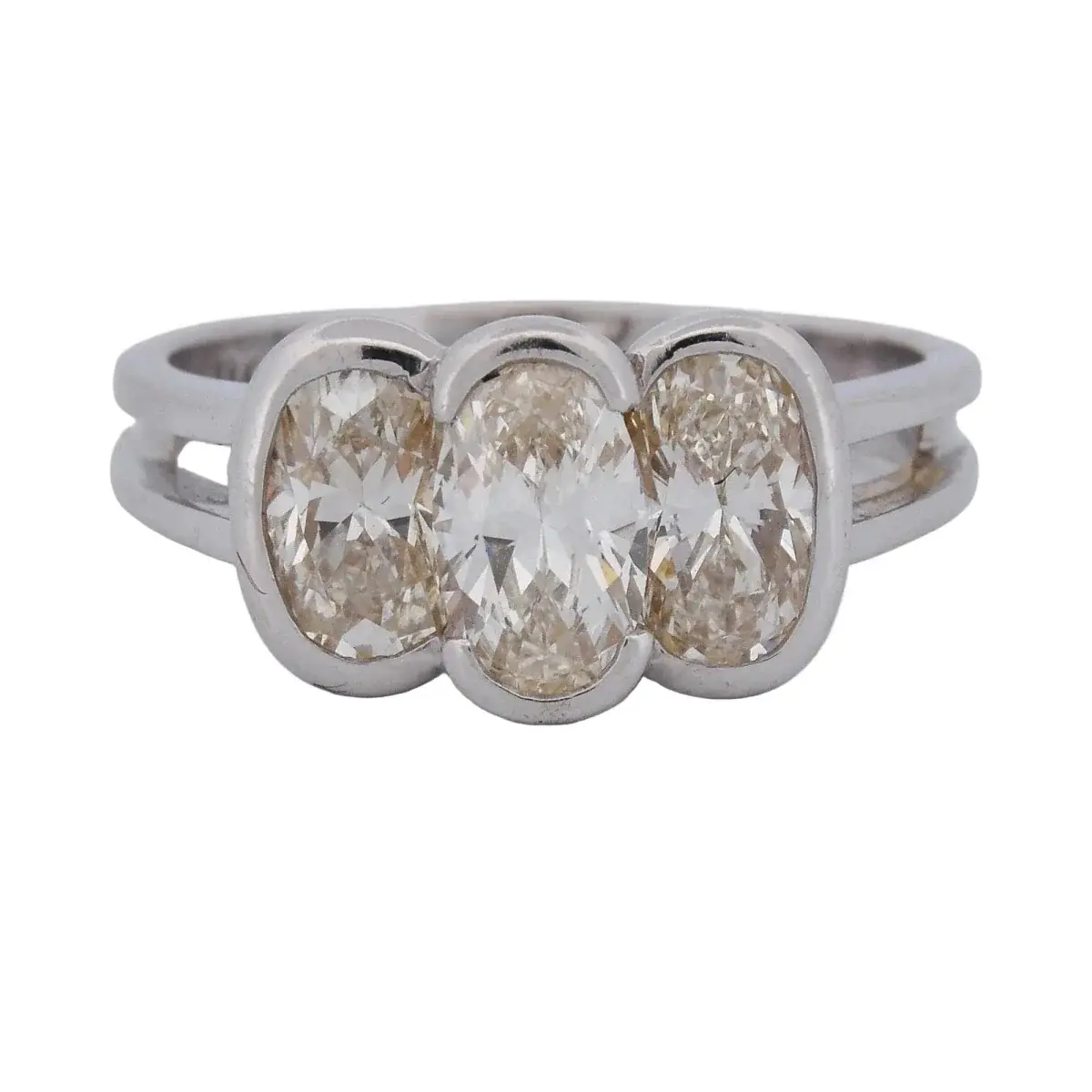 Bague Trilogie en or blanc et diamants