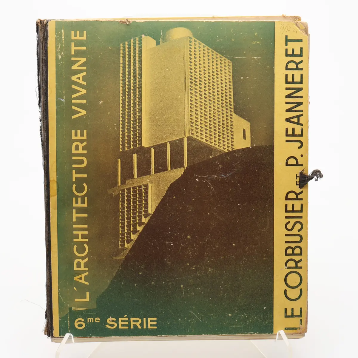 ARKITEKTUR. LE CORBUSIER OCH PIERRE JEANNERET'S L' ARCHITECTURE VIVANTE