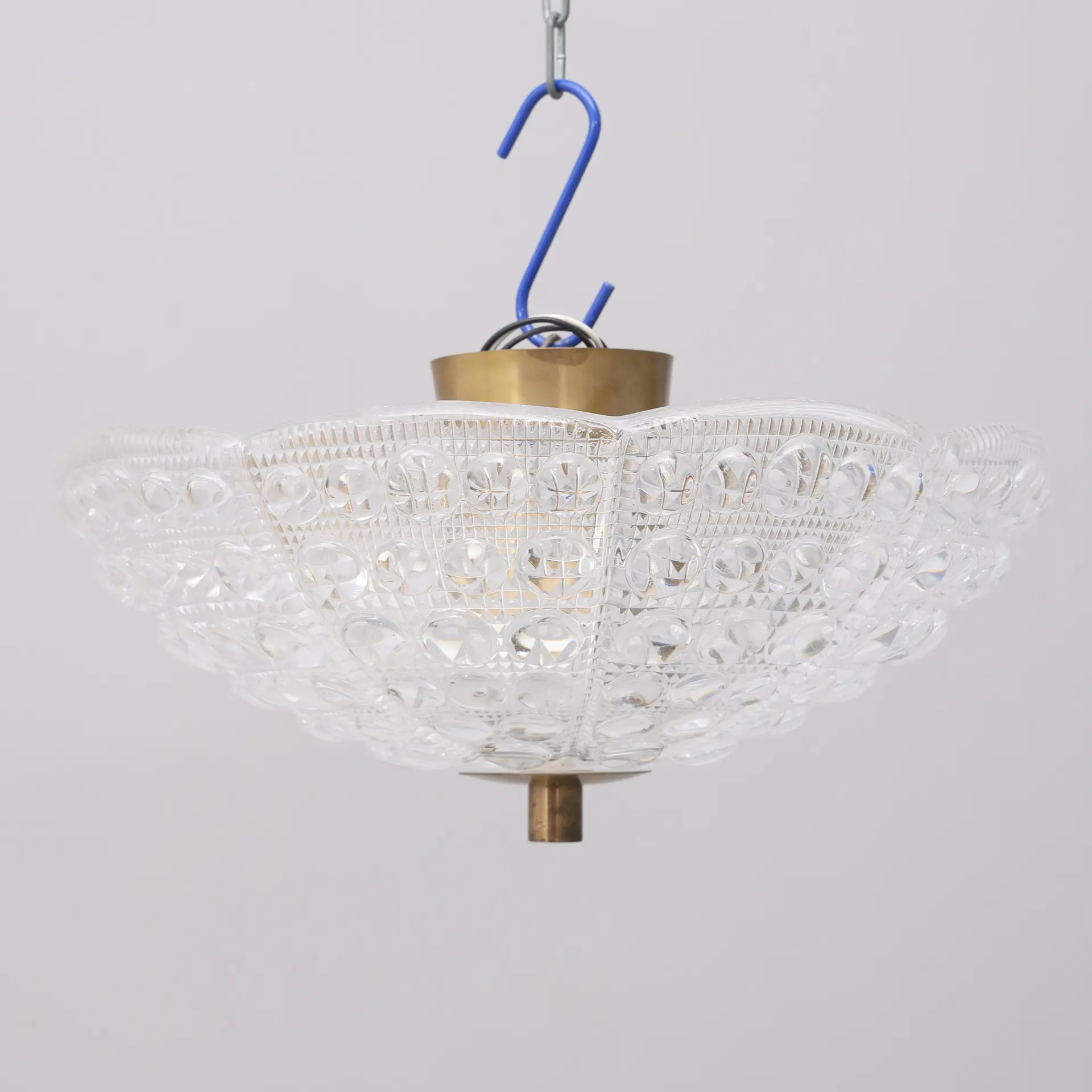 CARL FAGERLUND. TAKPLAFOND, MÄSSING & GLAS, ORREFORS.