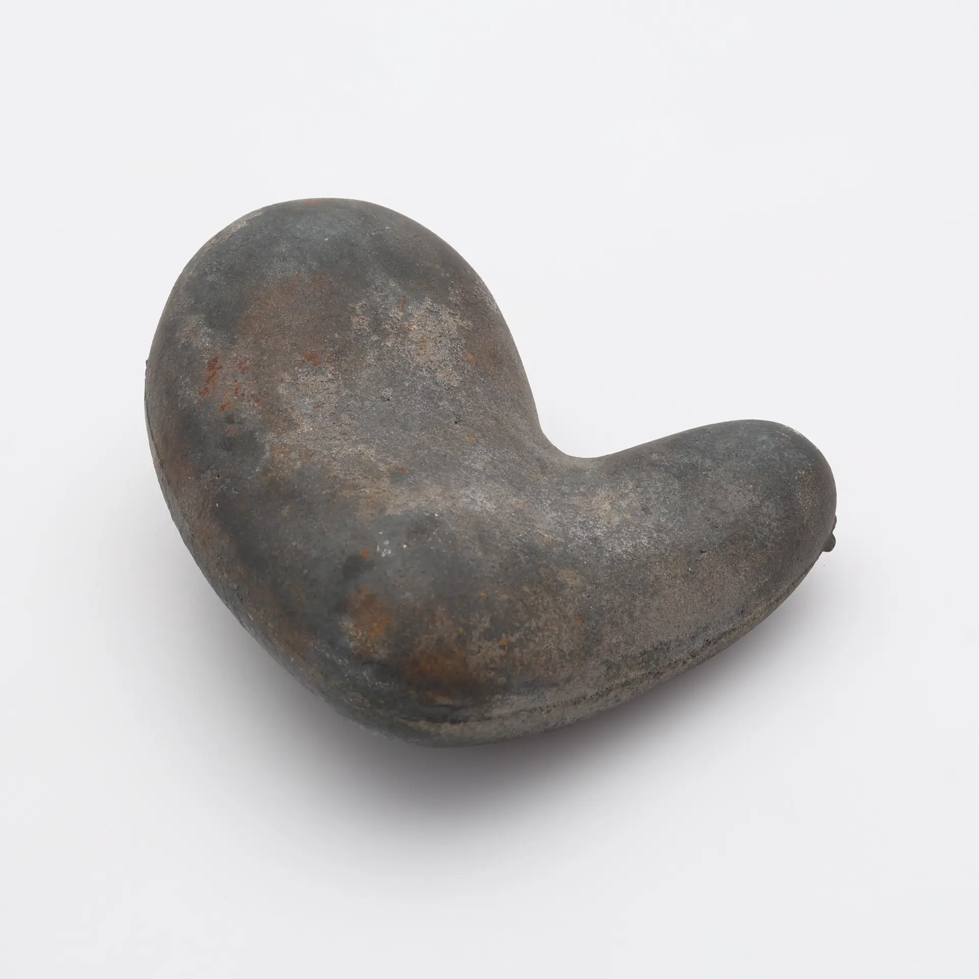 STINA EBERS 1962-2025. SKULPTUR, JÄRN, "JÄRNHJÄRTA", OSIGNERAD, FRAMSTÄLLD