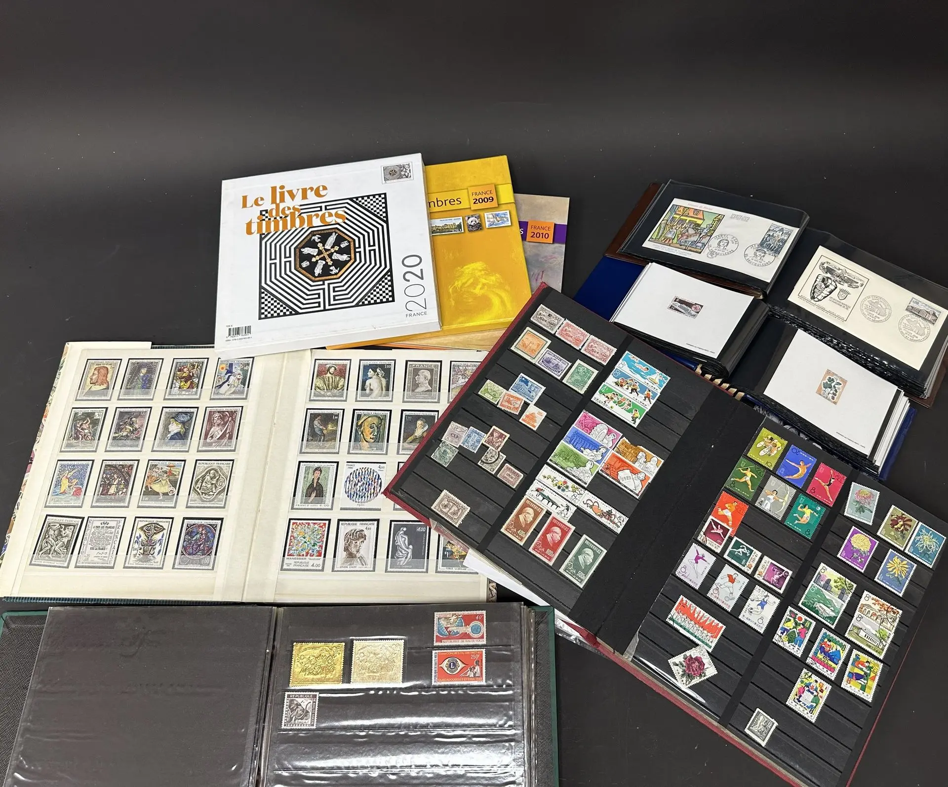 Stamps from France and the TAAF, First Day of Issue. - Lot 4