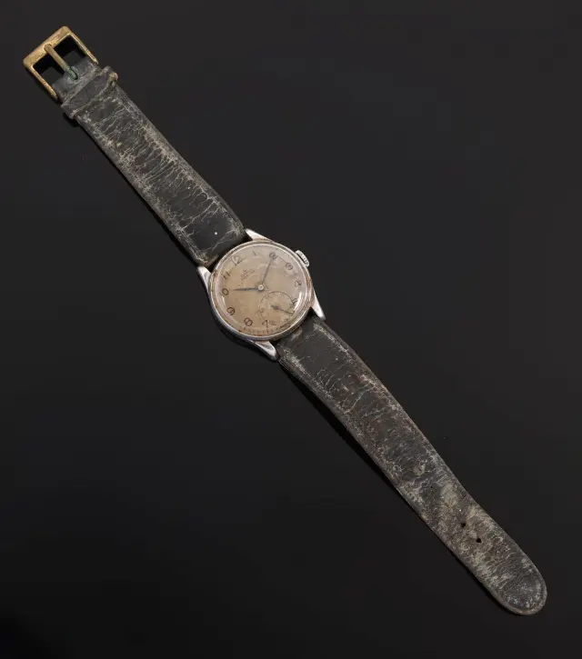 OMEGA - Lot 400