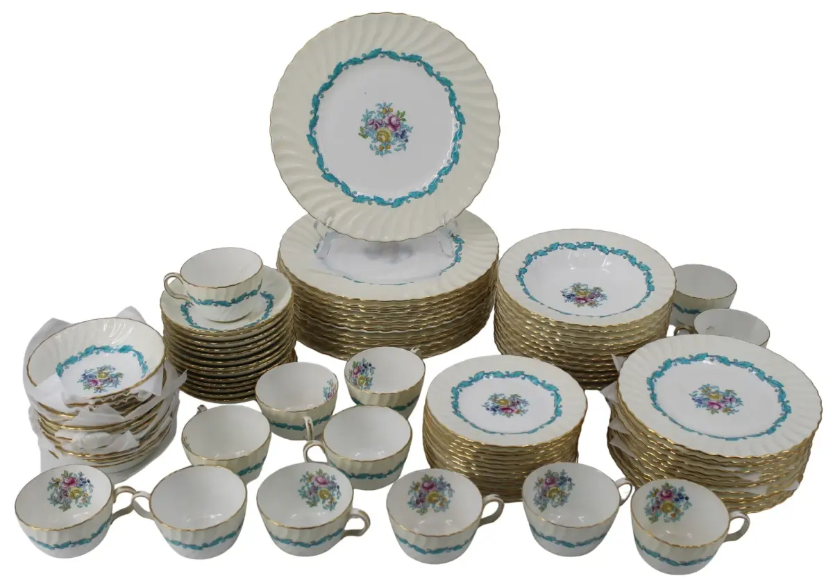 Large Minton "Ardmore" Dinner Service