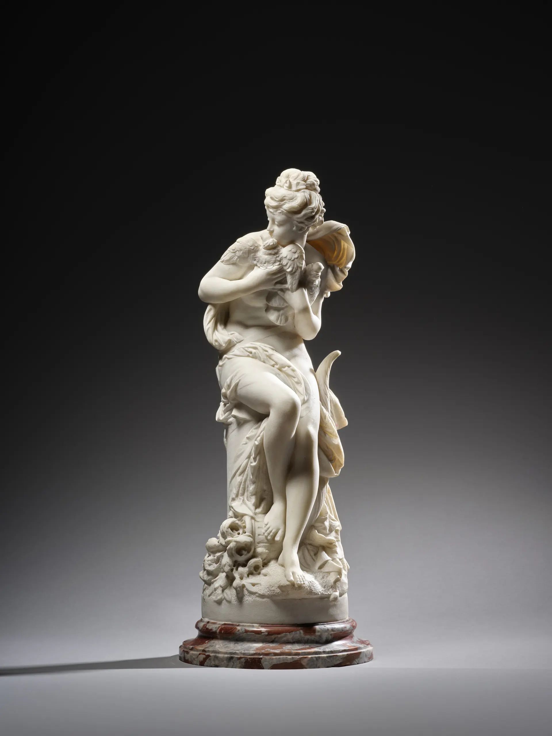 Albert-Ernest CARRIER-BELLEUSE Anizy-le-Château, 1824 - Sèvres, 1887 La Paix