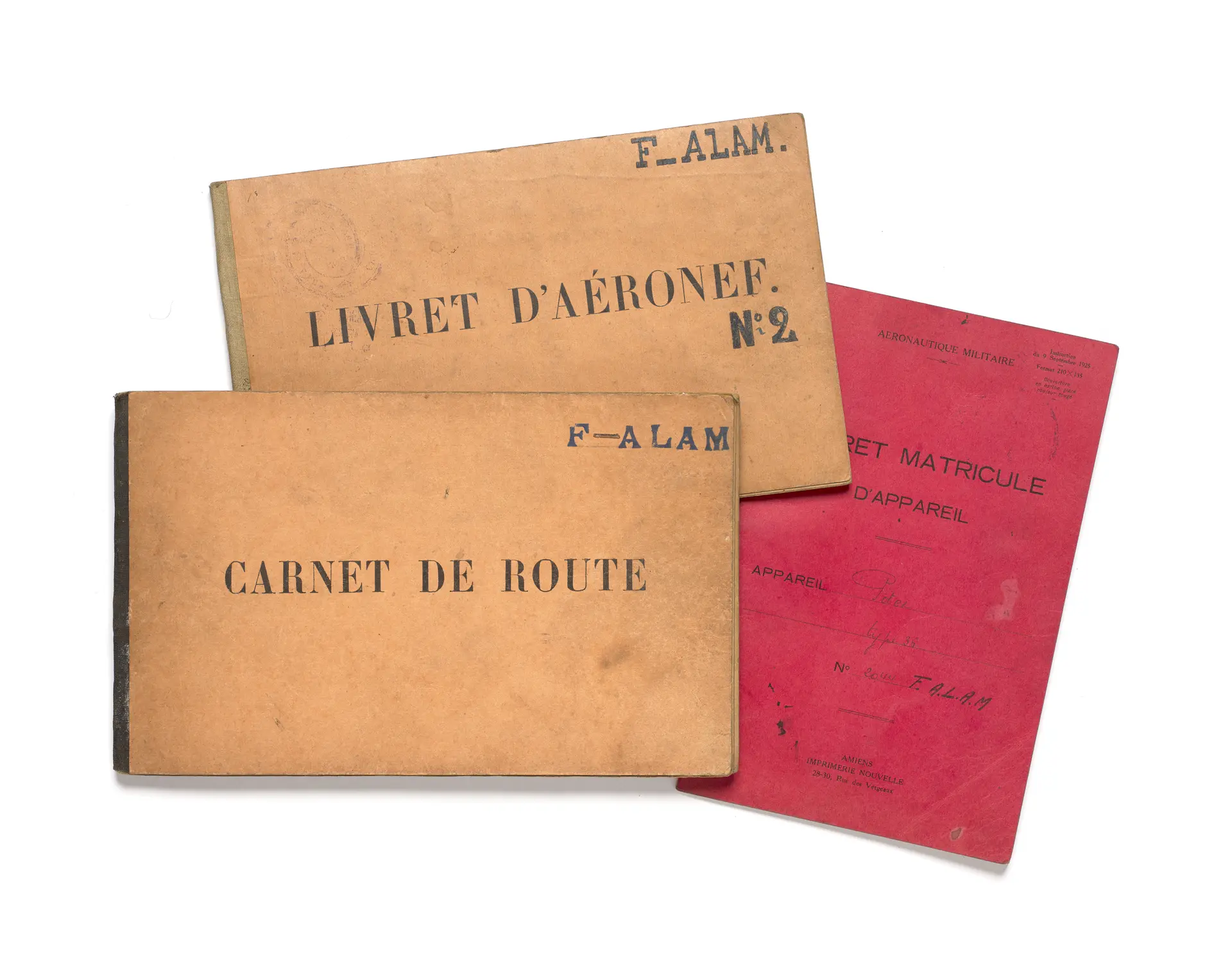 ENSEMBLE DE TROIS LIVRETS DE VOL