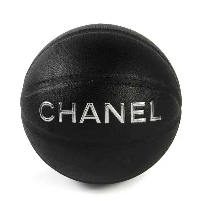 CHANEL Basketball