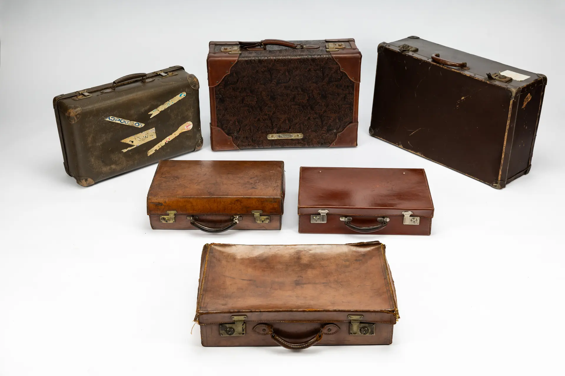 Vintage suitcases No reserve