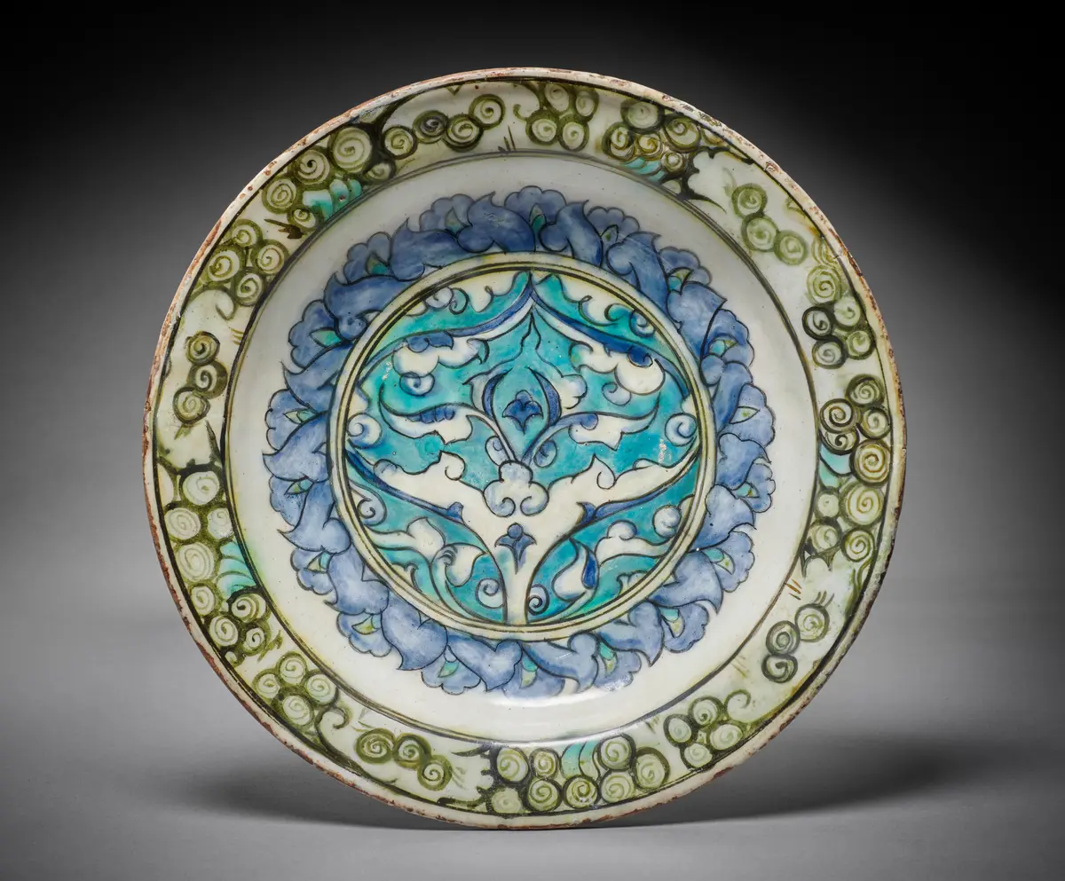 An Iznik Pottery Dish with Palmettes