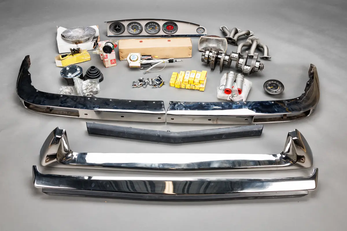 Citroën SM & Maserati – Spare parts No reserve