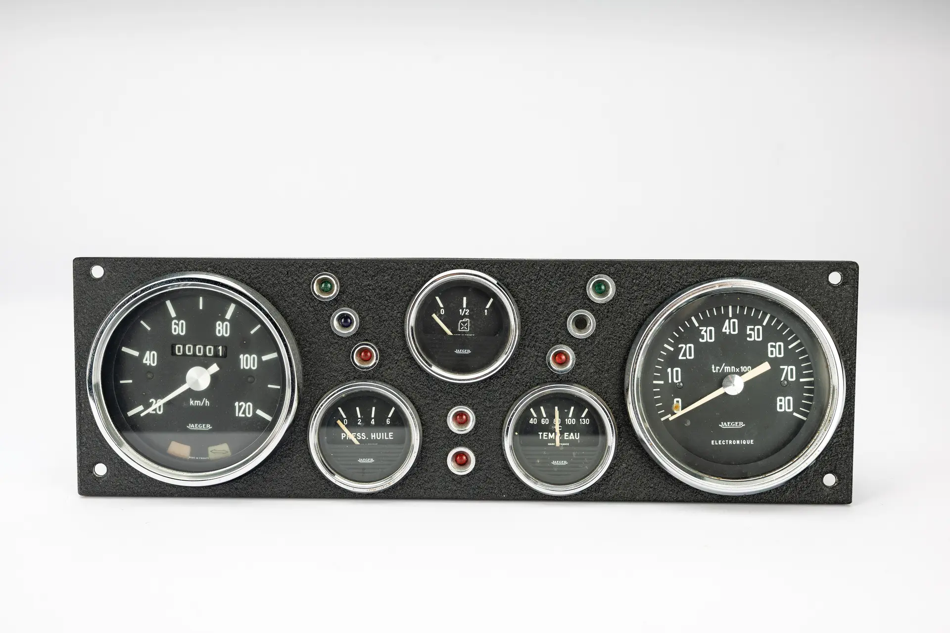 Jaeger – Dashboard / Instrument panel No reserve