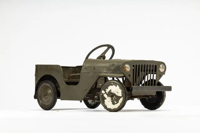 Military Jeep – Children's pedal car No reserve