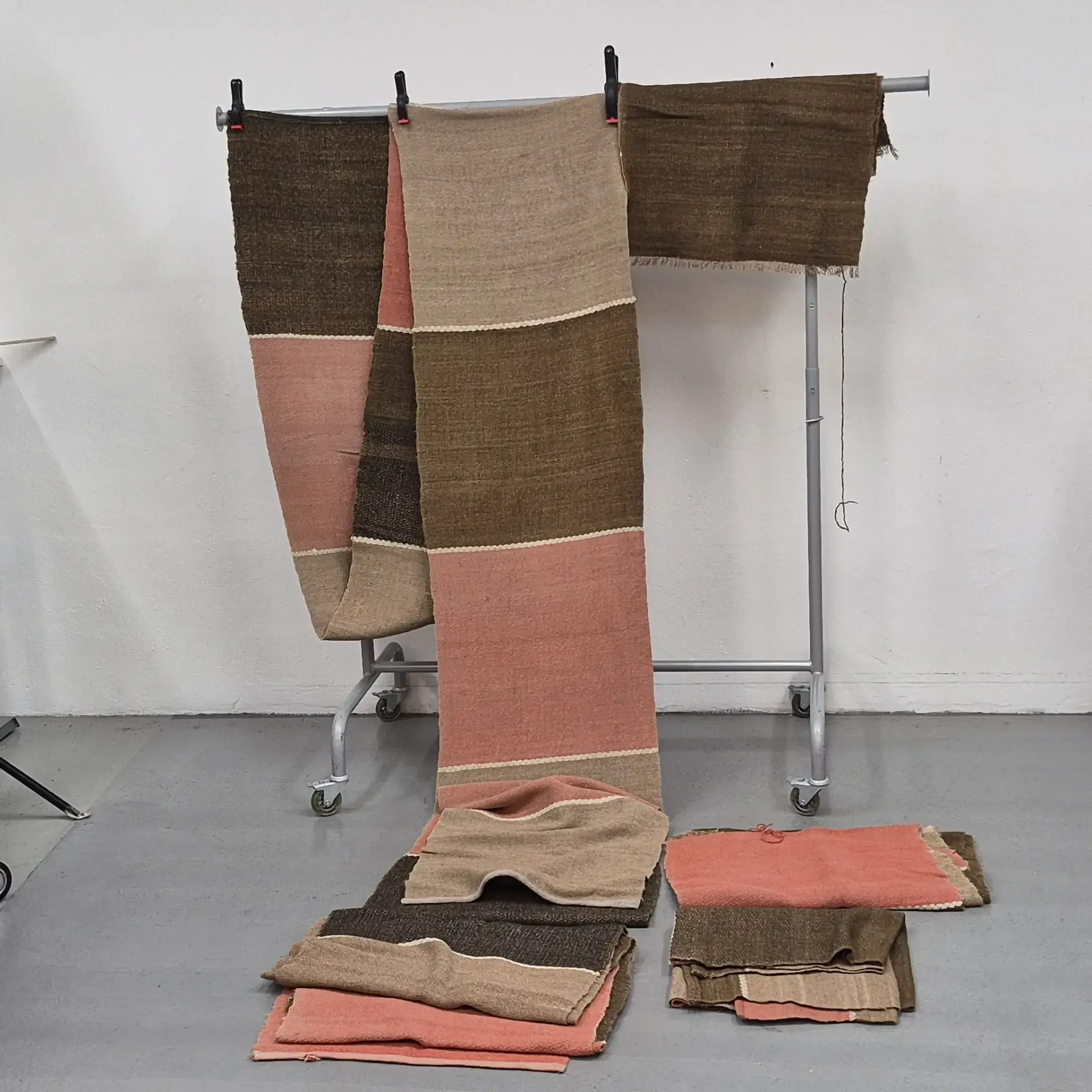Parti textilier - Tyger - Stuvbitar - 1900-tal - Vintage