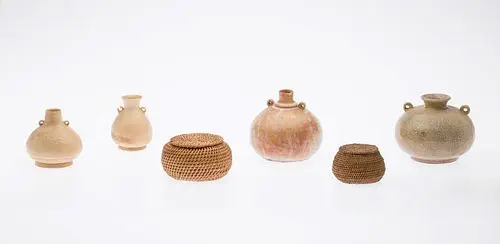 4 Thai Pots, 14th Century and Two Woven Baskets