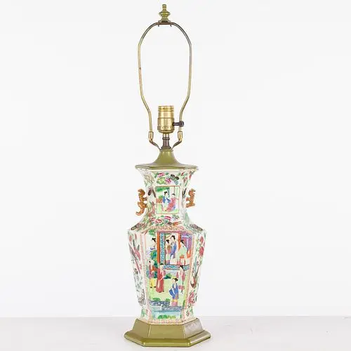 Chinese Famille Rose Porcelain Vase