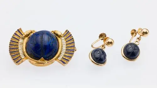 Egyptian Rev Gold & Lapis Scarab Brooch & Earrings