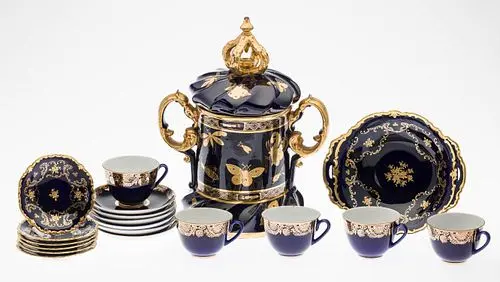 Masons Ironstone Centerpiece & Russian Cups & Saucer