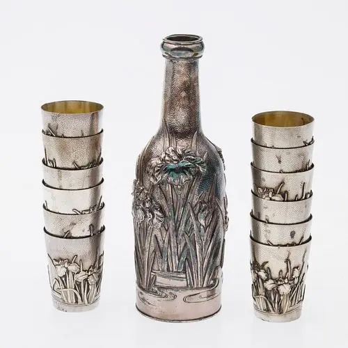 Arthur & Bond Yokohama Strling Sake Bottle & Glasses