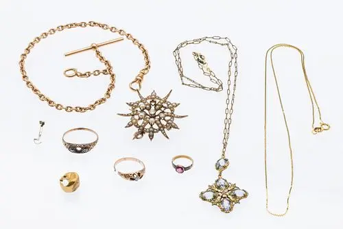 Lot of Vintage Gold Jewelry, 9 pcs.