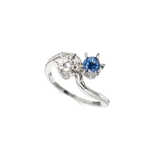 789 Toi-et-Moi-Ring mit Saphir und Brillant.