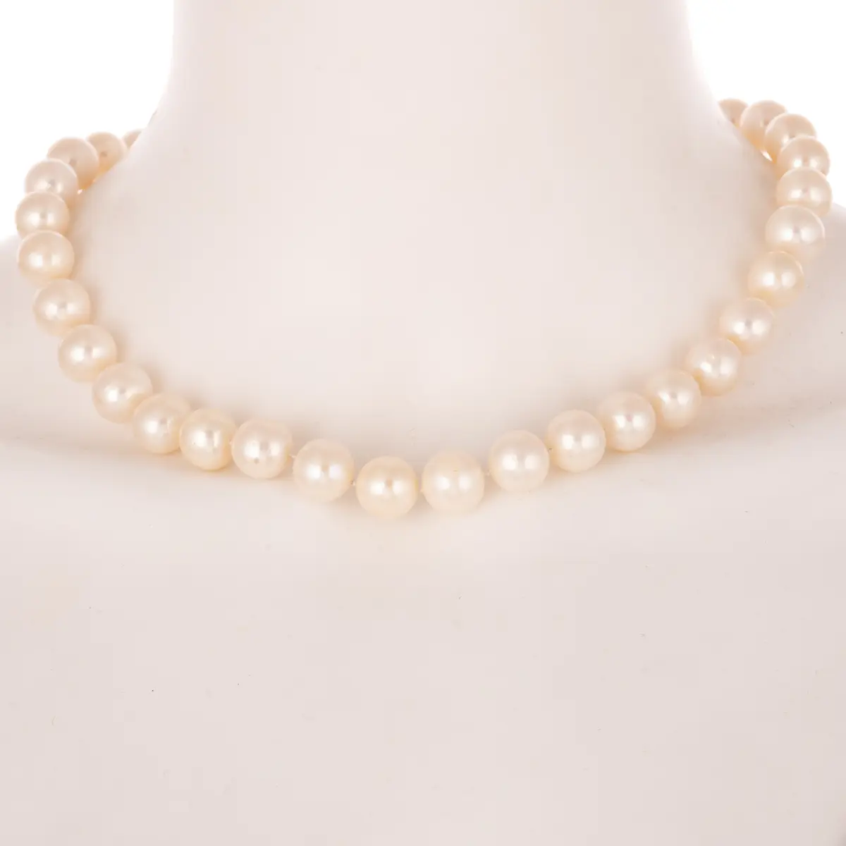 A 11-12 mm Freshwater Pearl Necklace with 14K Clasp