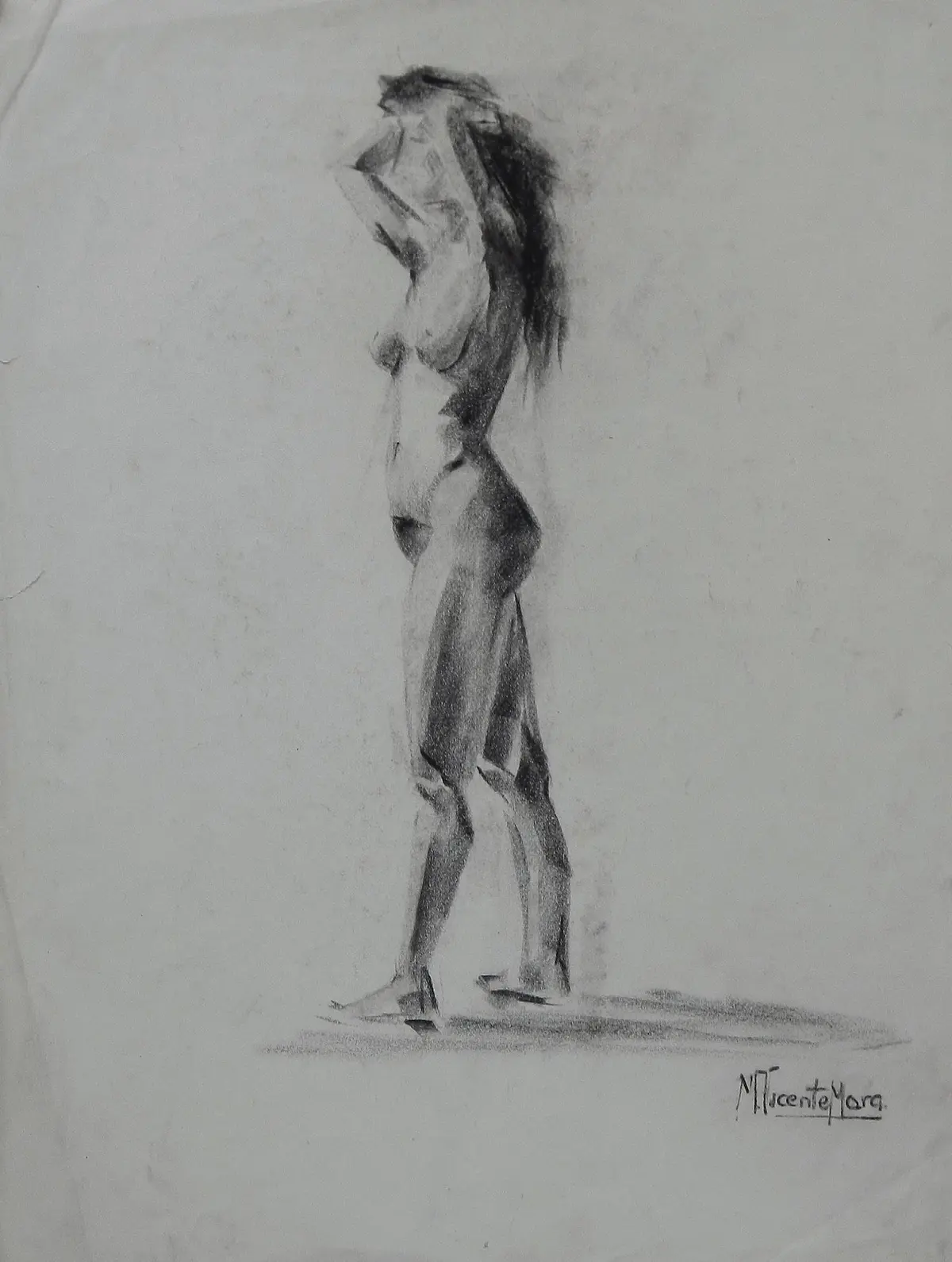 Manuel Vicente Mora. Charcoal on paper. “Female Nude”. Hand-signed. 43x34 cm.