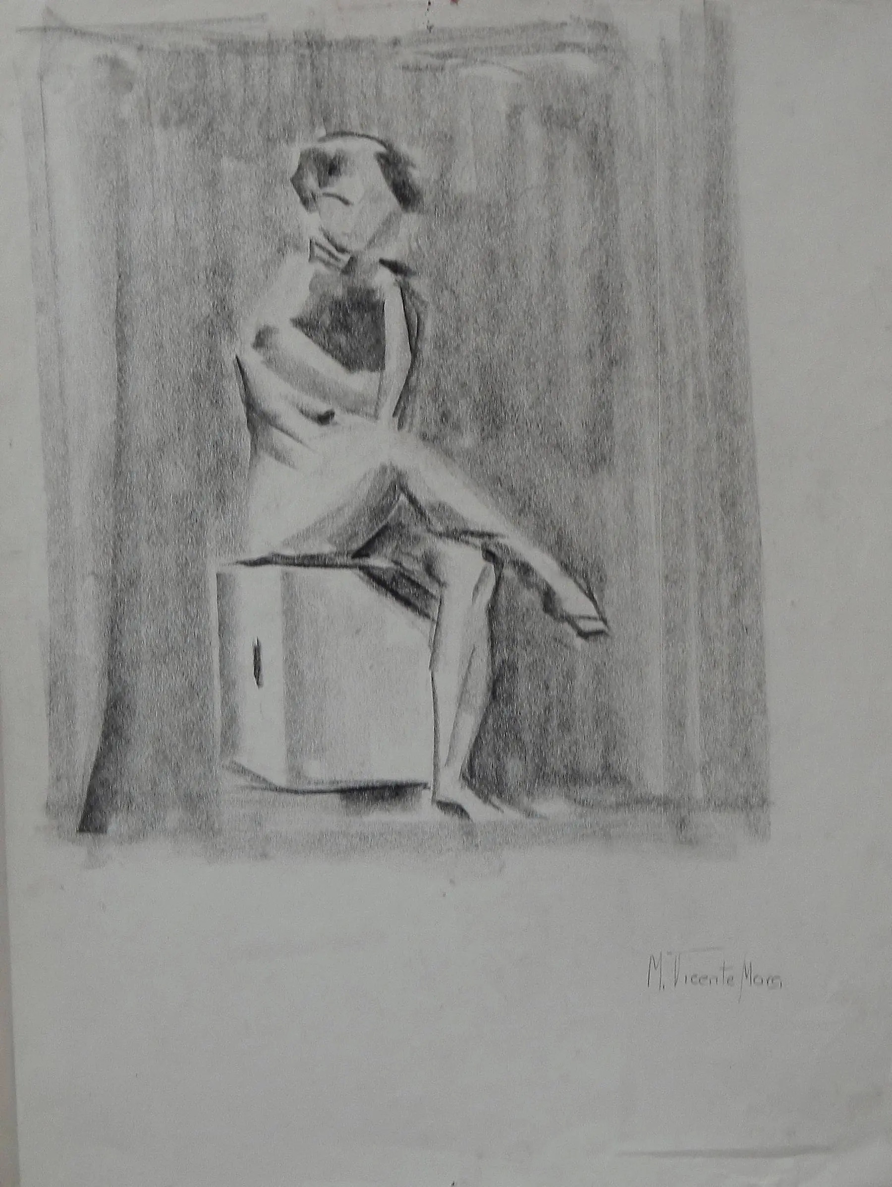 Manuel Vicente Mora. Charcoal on paper. “Female Nude”. Hand-signed. 43x34 cm.