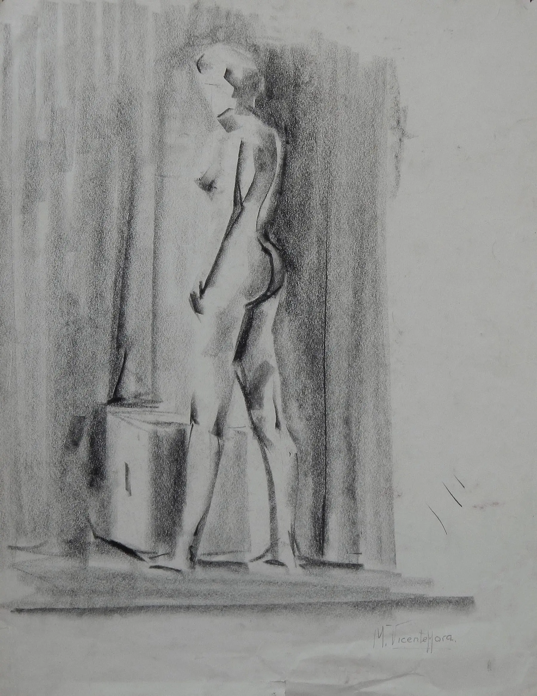 Manuel Vicente Mora. Charcoal on paper. “Female Nude”. Hand-signed. 43x34 cm.