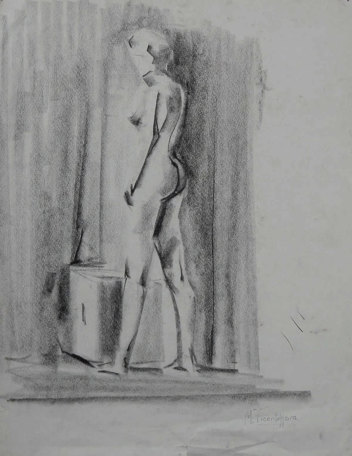 Manuel Vicente Mora. Charcoal on paper. “Female Nude”. Hand-signed. 43x34 cm.