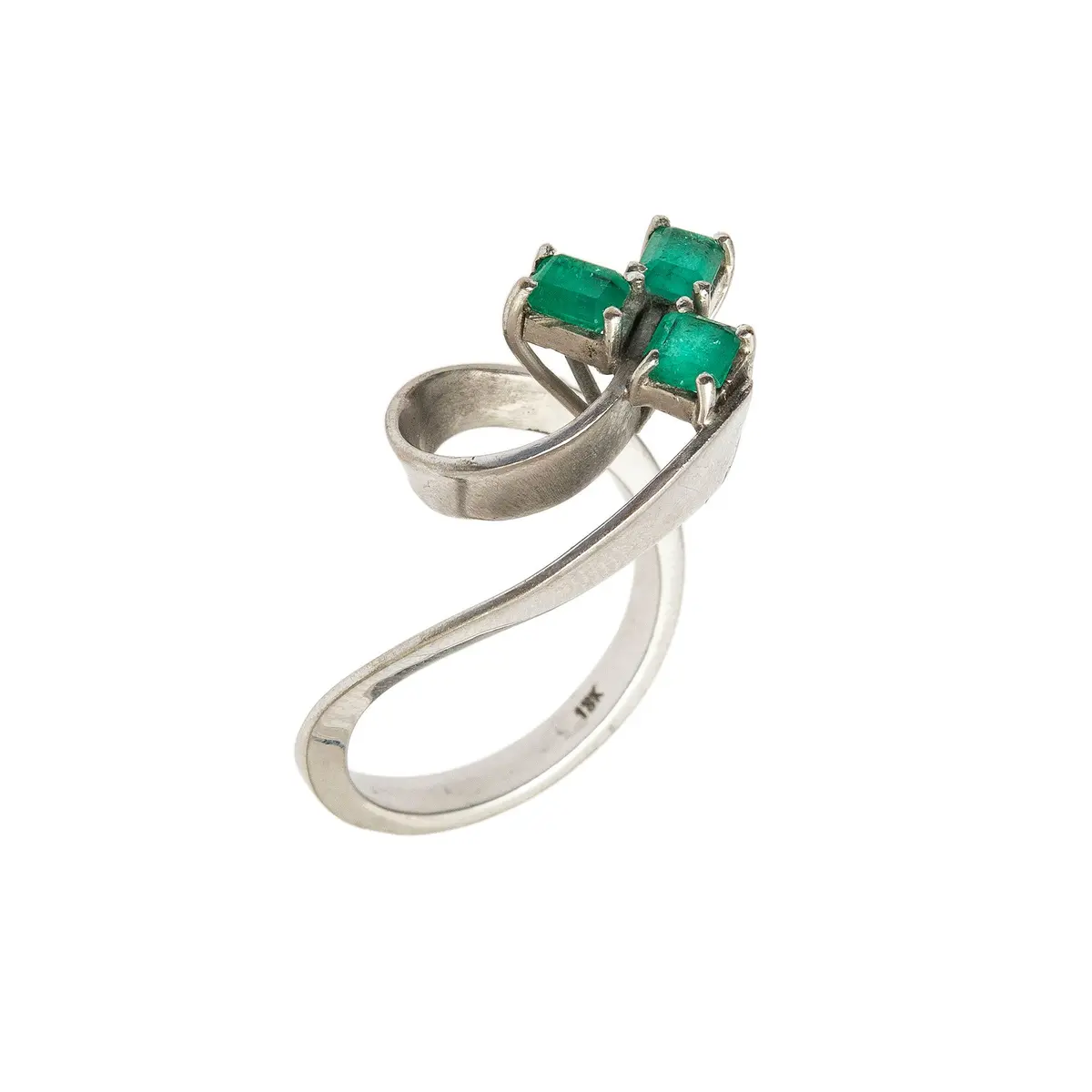 ANILLO CON ESMERALDAS EN ORO AL PALADIO