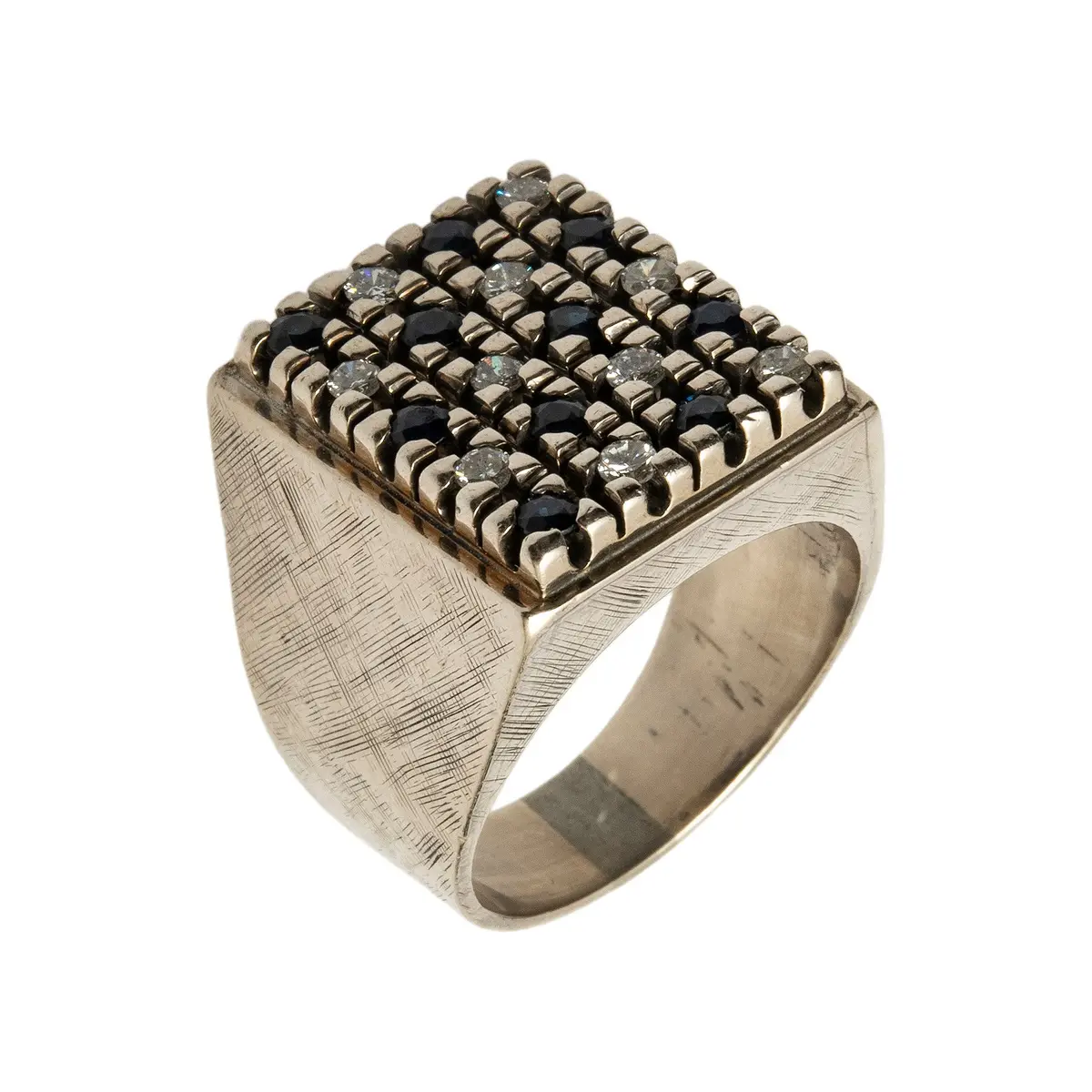 ANILLO "CHECKBOARD" CON DIAMANTES Y ZAFIROS EN PLATA PALADIO