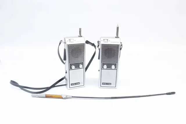 Äldre komradio, 2st, Lafayette Dyna-Com 3b