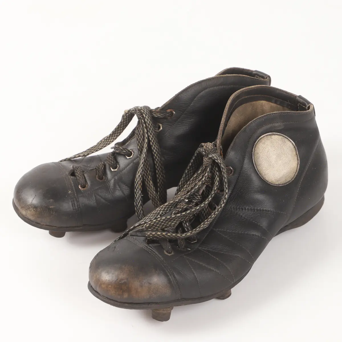 FOTBOLLSSKOR, 1900-talets mitt.