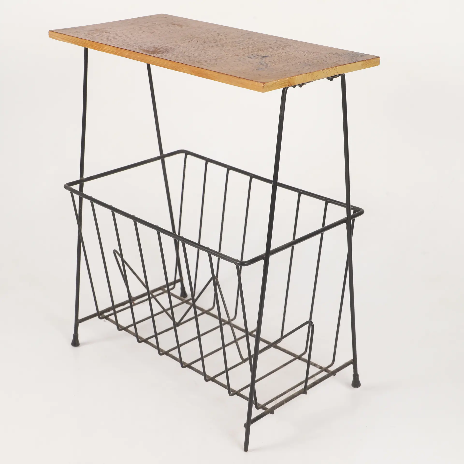 TIDNINGSHYLLA, teak, 1900-talets mitt.