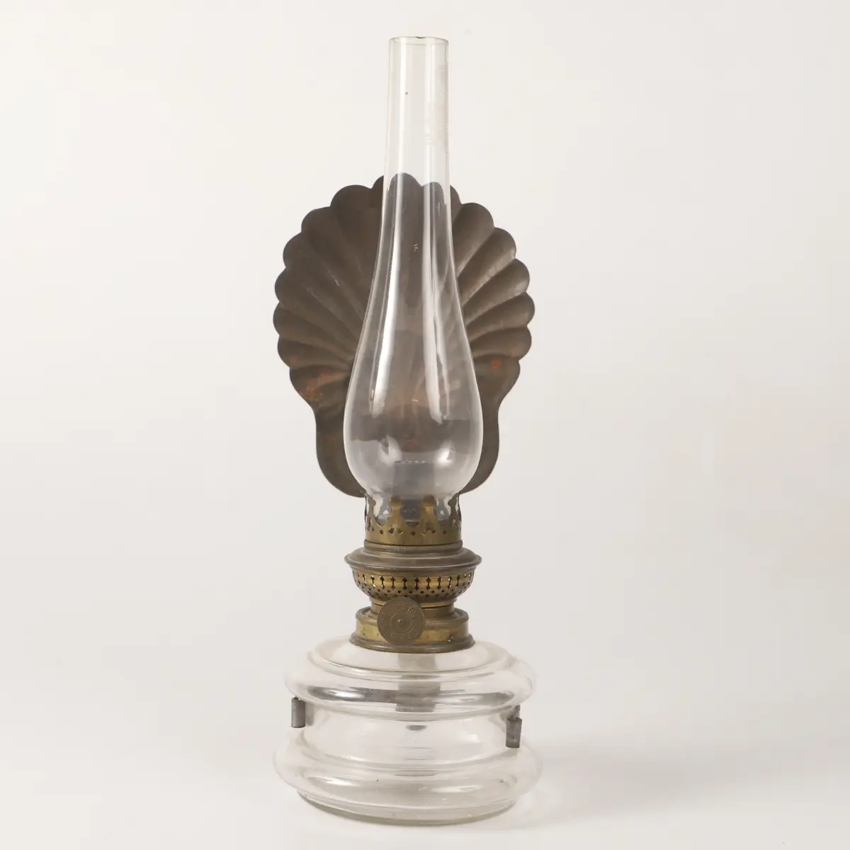 VÄGGFOTOIGENLAMPA, glas/metall, 1900-tal.