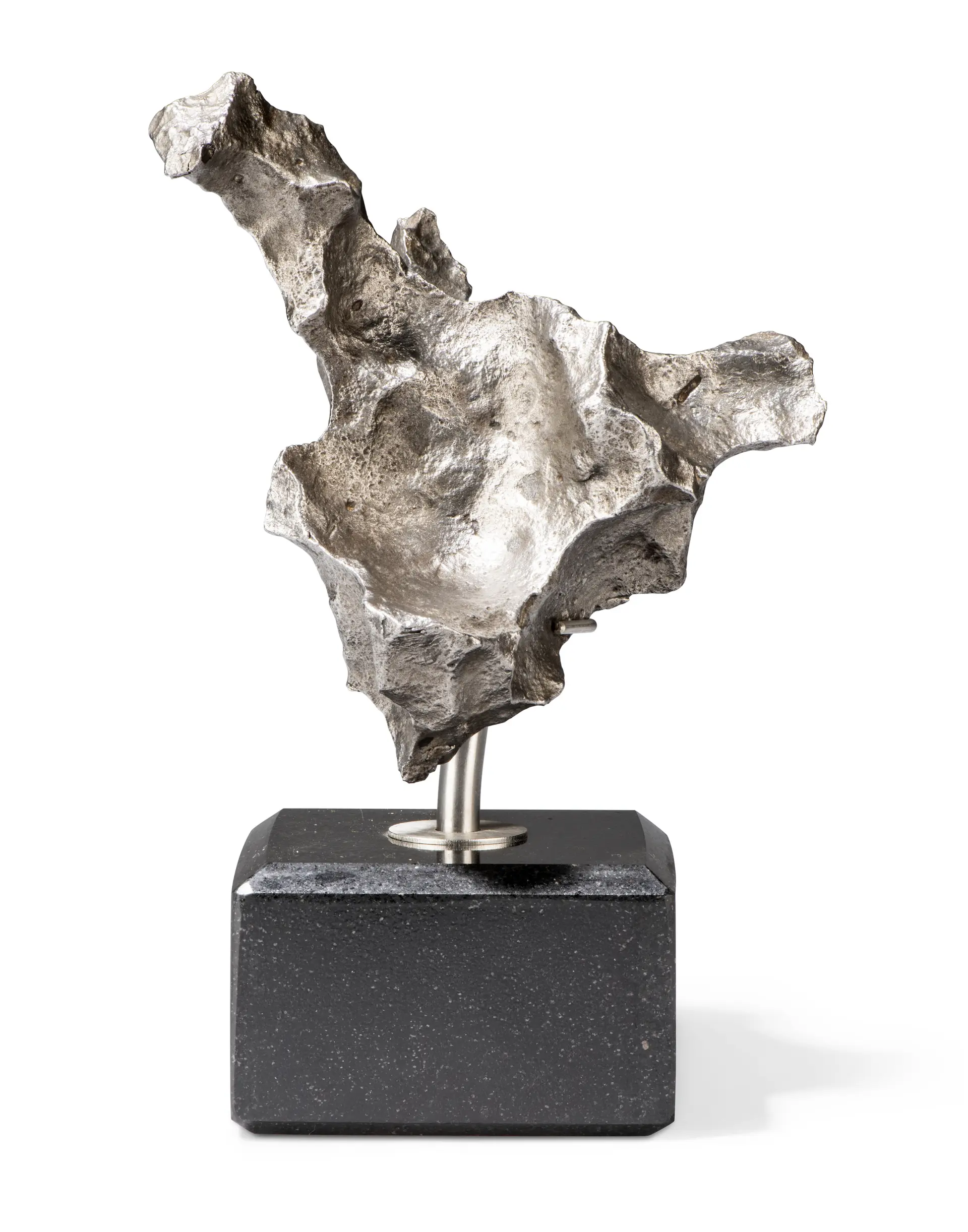 A SCULPTURAL GIBEON METEORITE