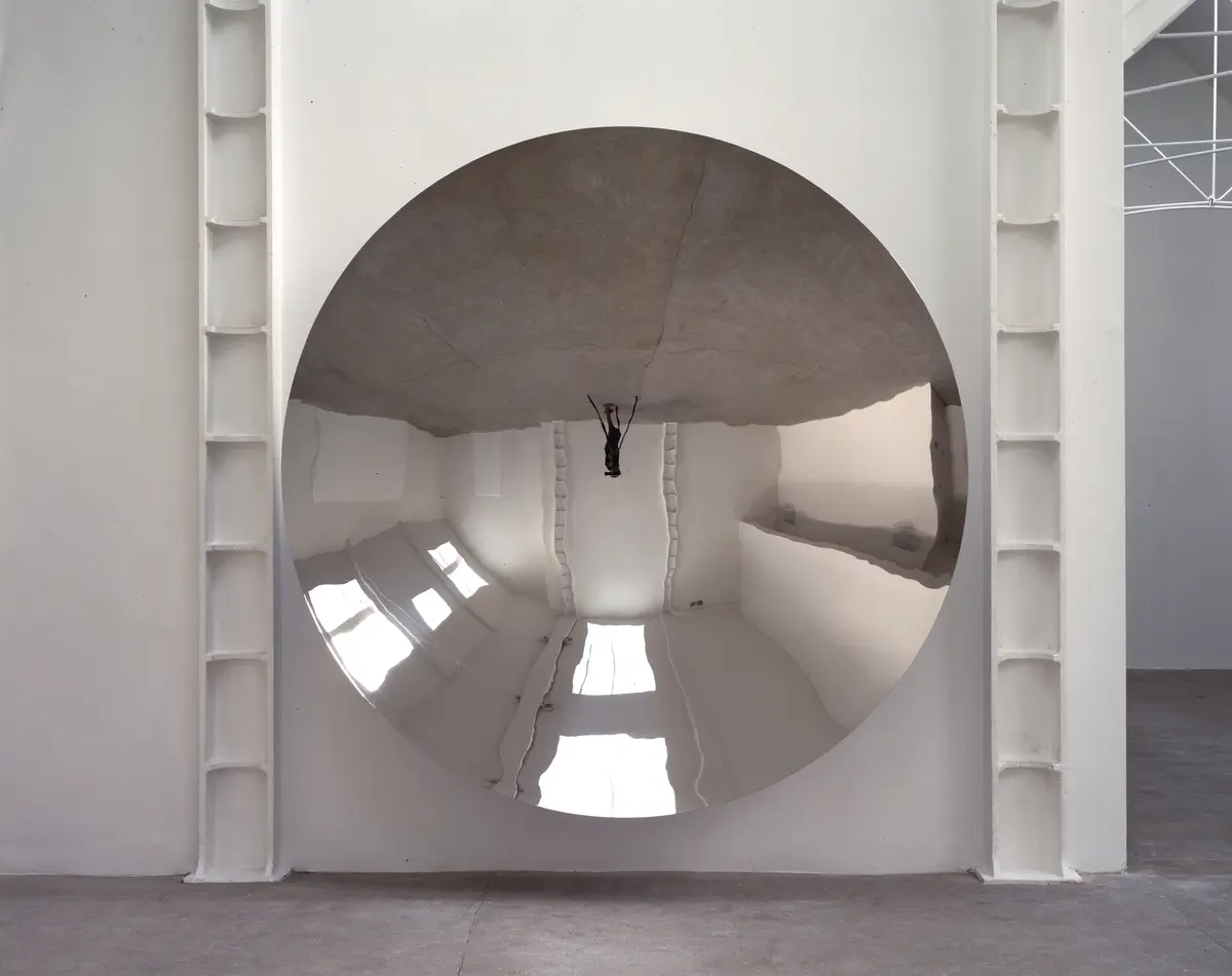 ANISH KAPOOR (B. 1954)