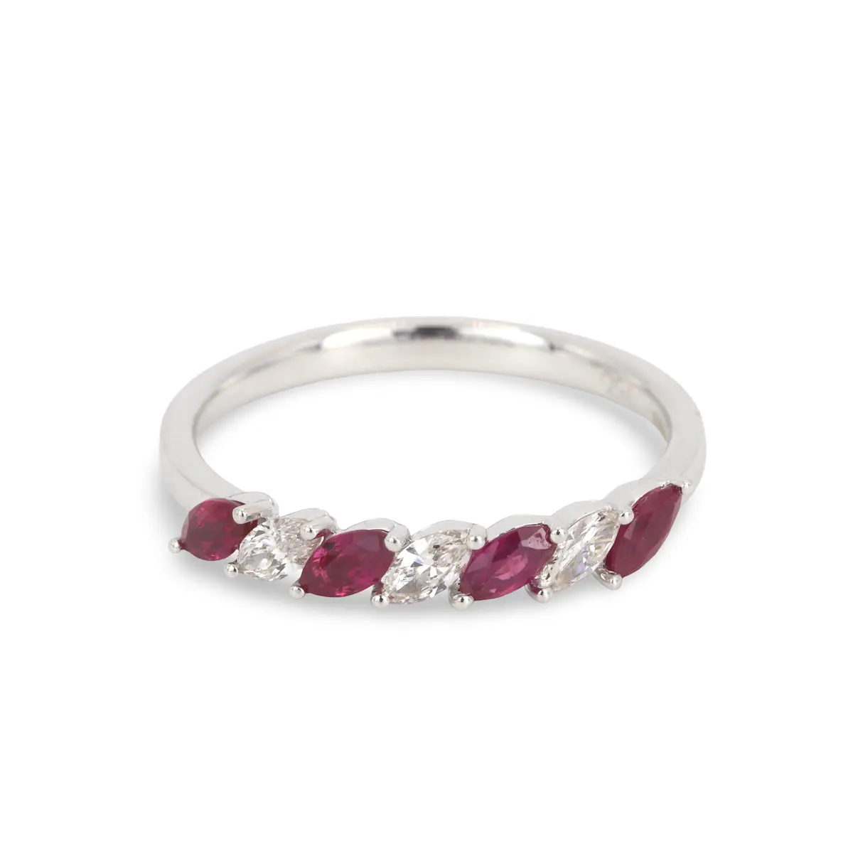 18CT GOLD RUBY & DIAMOND RING.