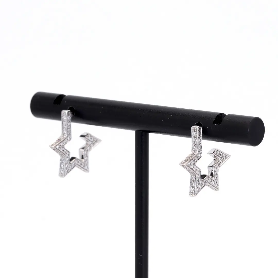 18CT STAR DIAMOND EARRINGS.