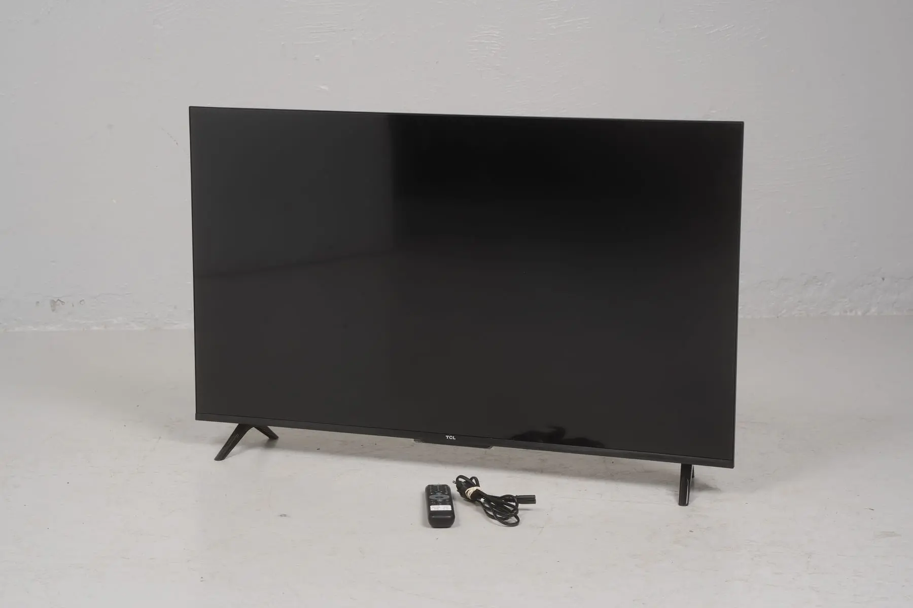 TV, 43", TLC 43V6B