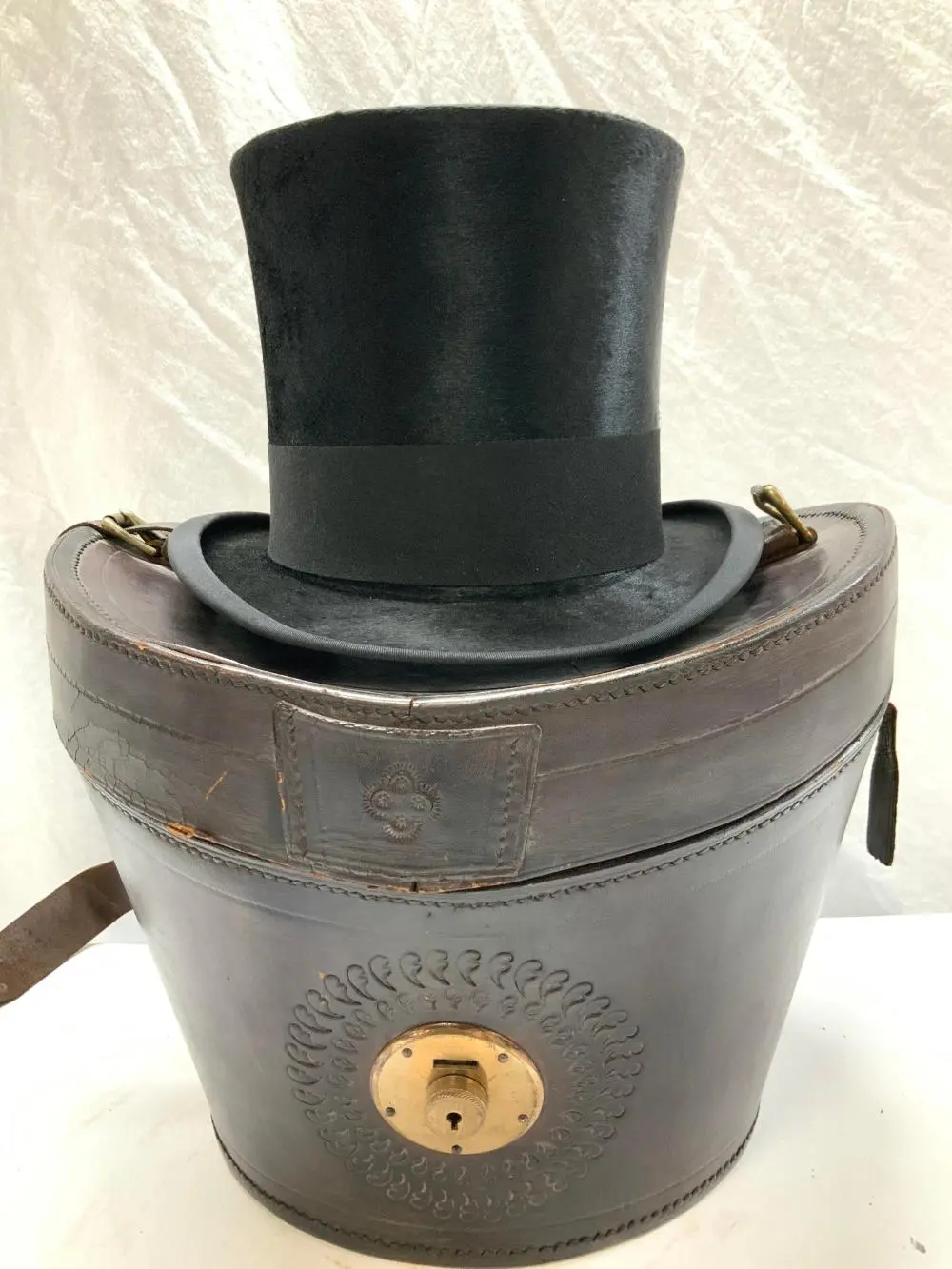 Antique English Leather Box w Victorian Top Hat