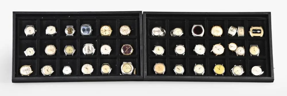 A lot of 38 men's wrist watches