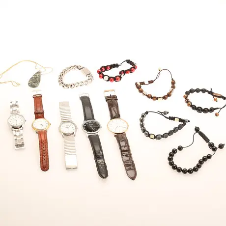 ARMBANDSUR, 5 stycken. BIJOUTERIER.
