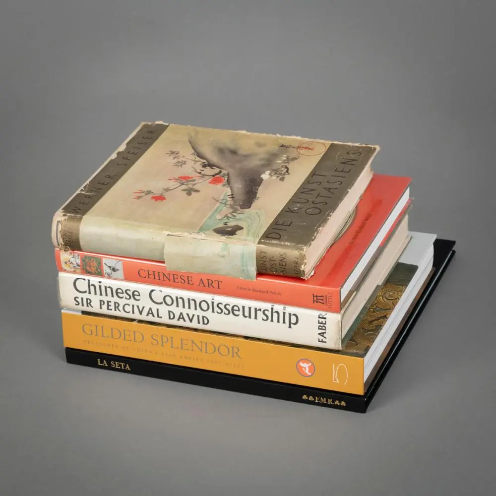 FIVE VOLUMES OF SPECIALIST LITERATURE ON CHINESE AND EAST ASIAN ART