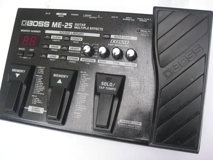 Boss ME-25 (Guitar) Multi-effect